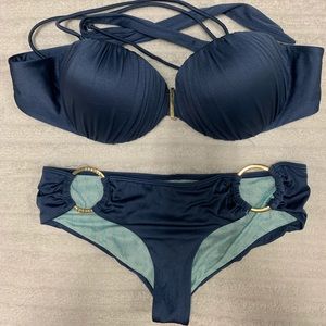 Victoria’s Secret bikini set